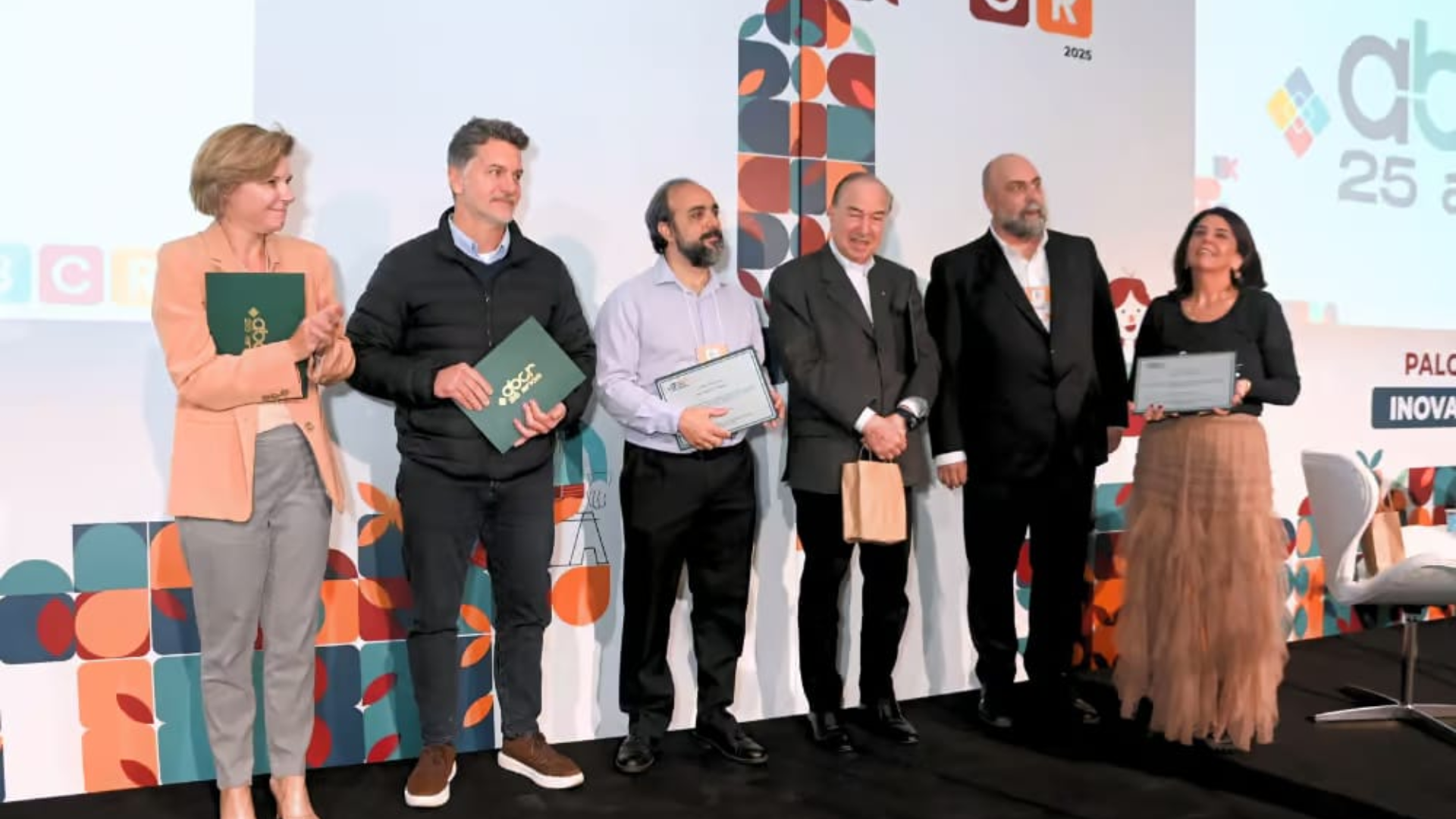 Imagem com representantes da antiga gestão da ABCR no Festival ABCR 2025.